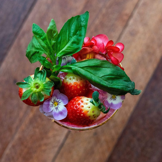 YD Strawberry & Thai Basil